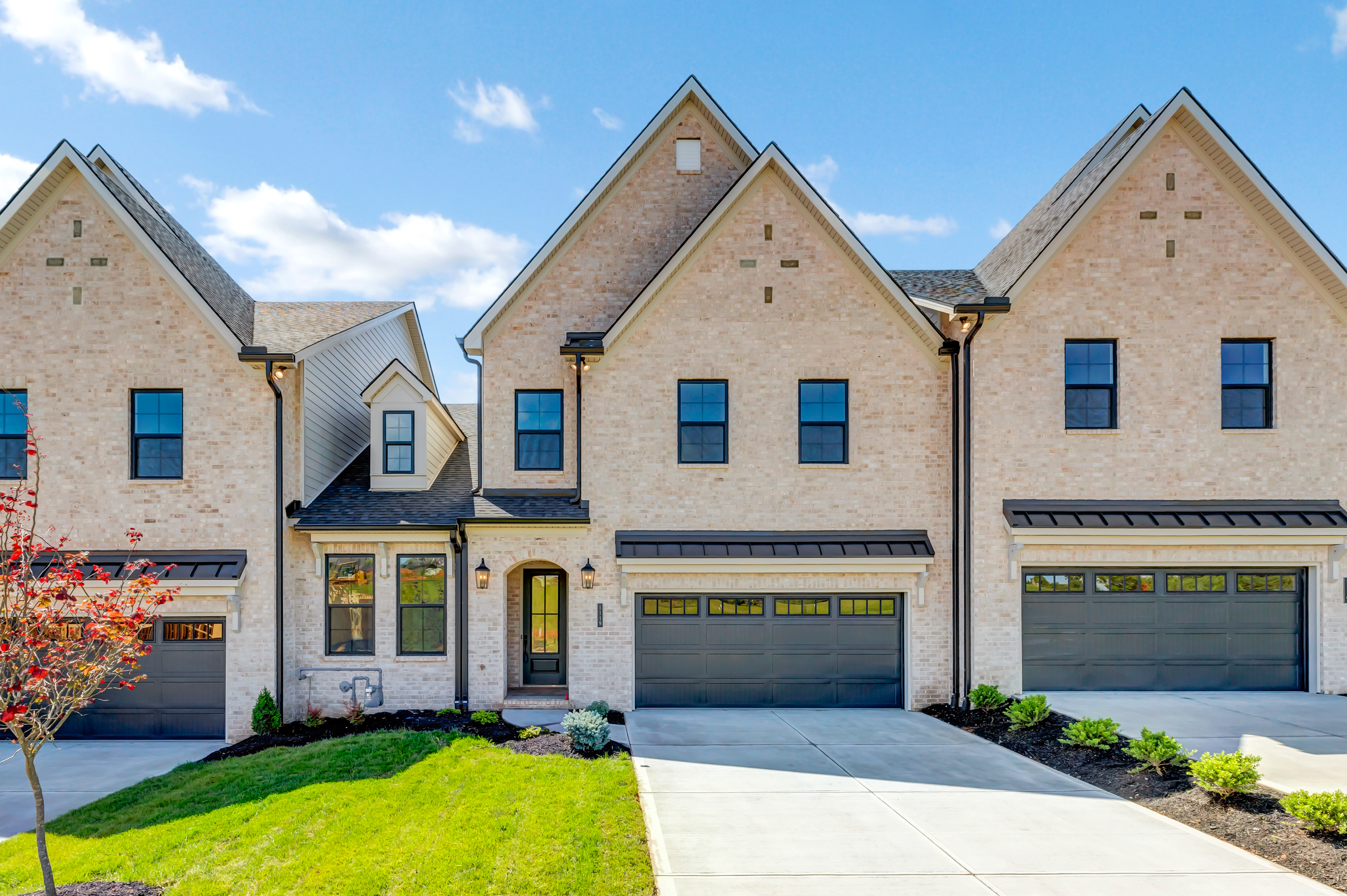 Lot 51 – 1119 Branch Hook