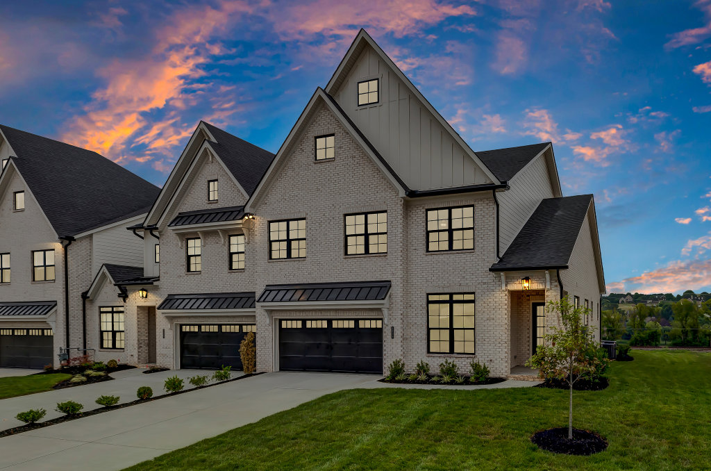 Is a Knoxville Townhome Right for You? Discover Two Saddlebrook Townhome Communities